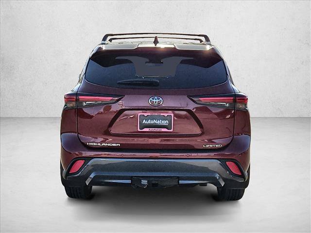 Used 2025 Toyota Highlander Limited FWD image 7