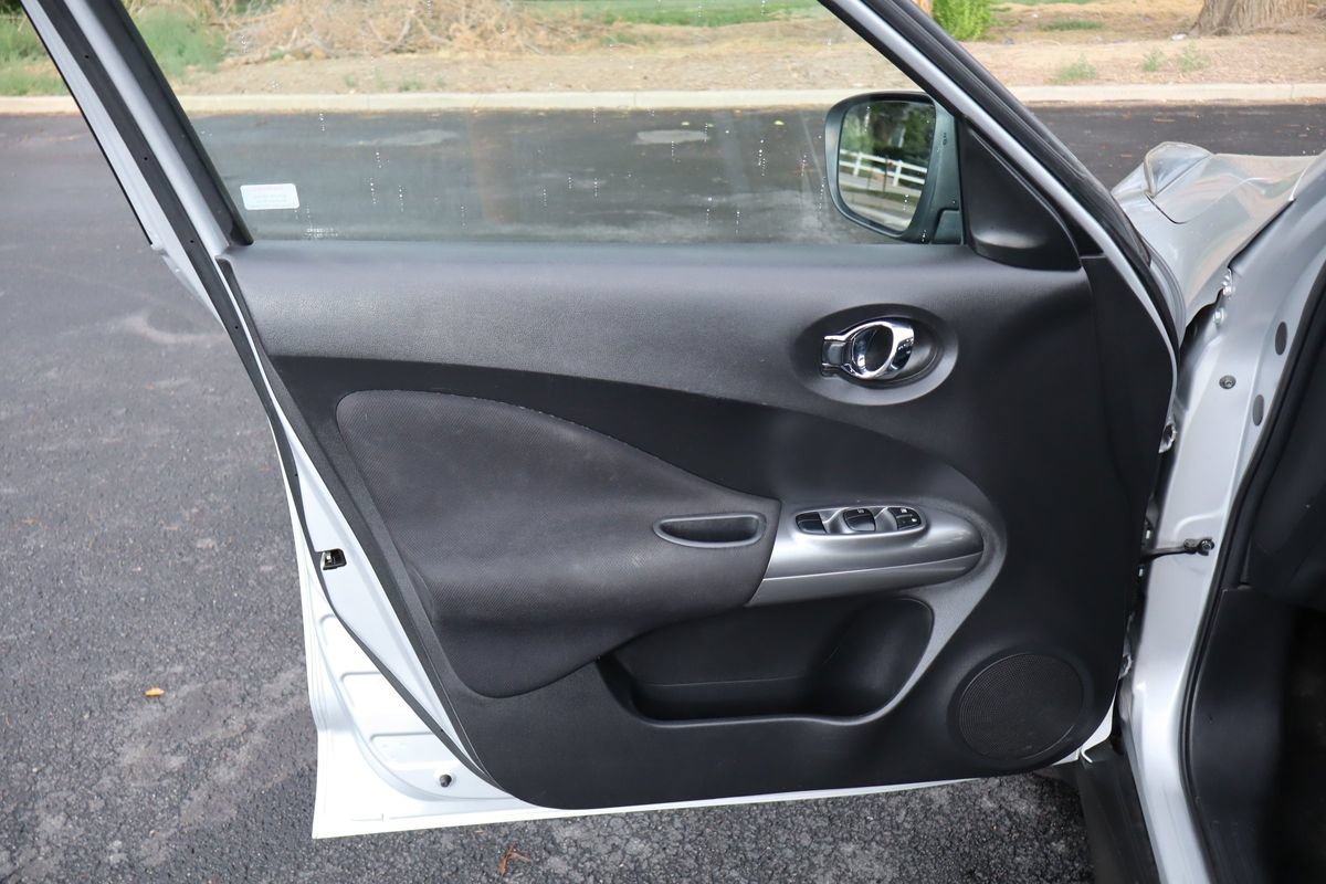 Used 2016 Nissan Juke S AWD/4WD image 23