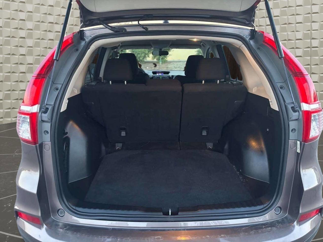 Used 2015 Honda CR-V LX image 10