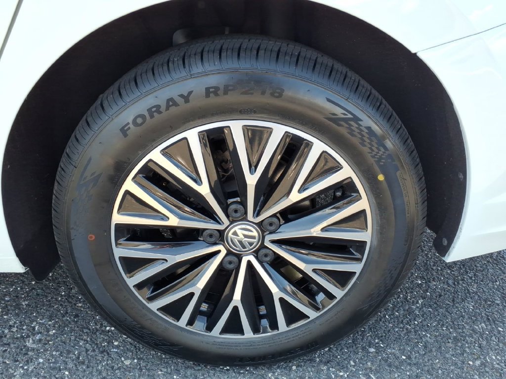 Used 2019 Volkswagen Jetta SE FWD image 16