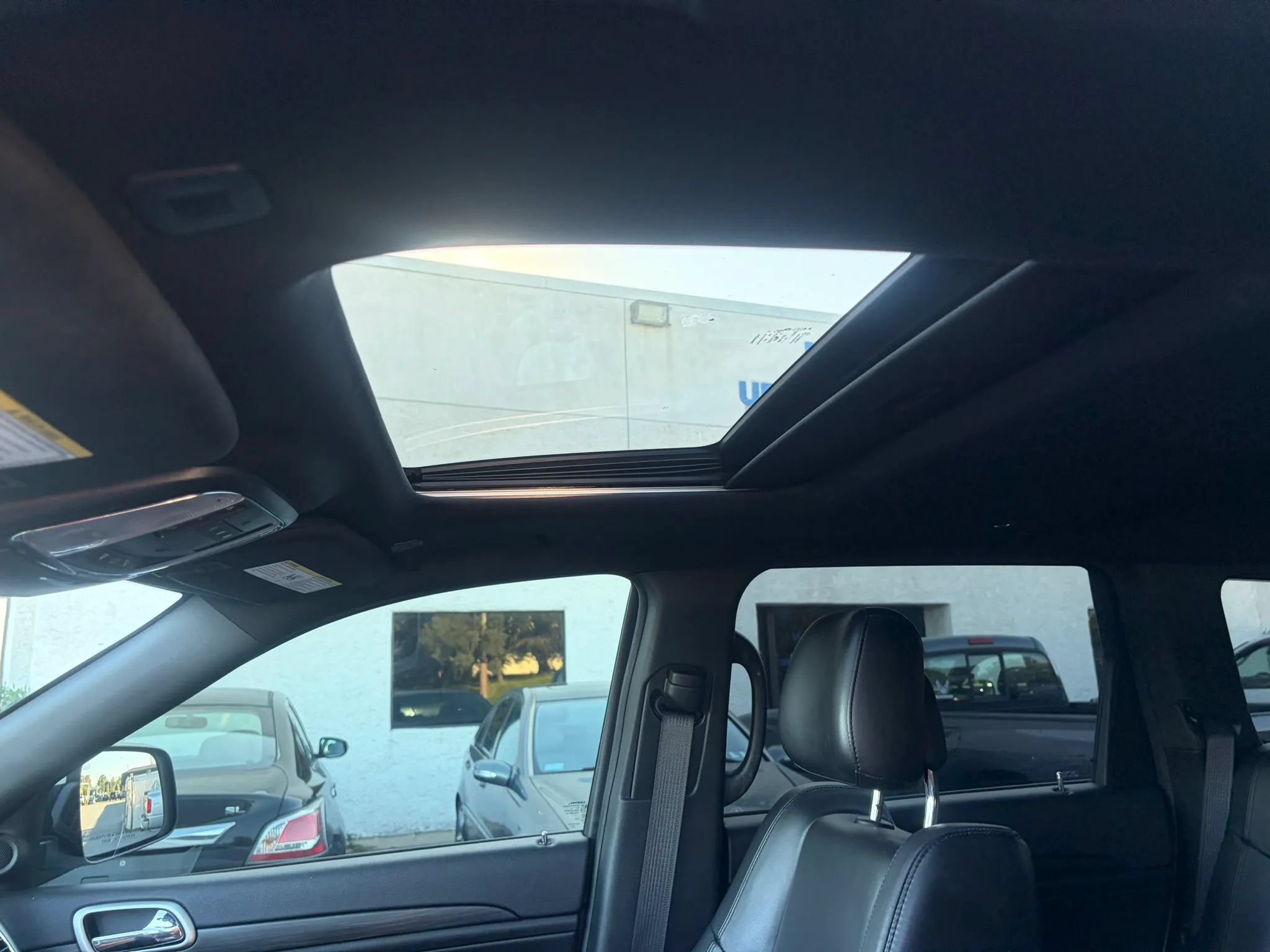 Used 2019 Jeep Grand Cherokee Altitude AWD/4WD image 41