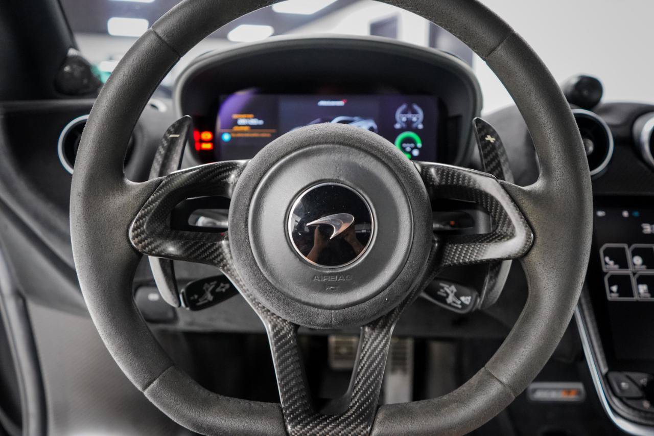 Used 2019 McLaren 600LT RWD image 28
