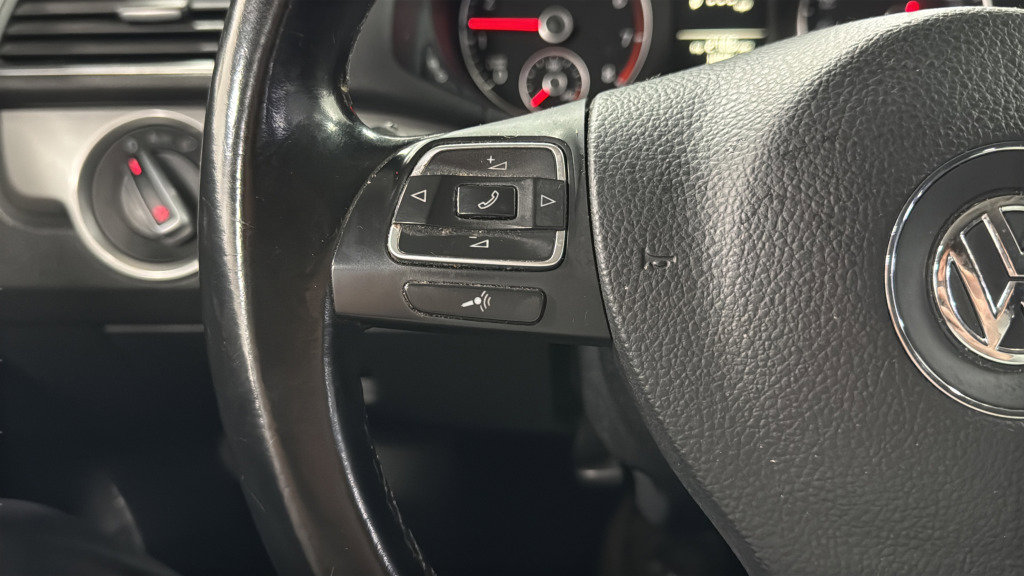 Used 2015 Volkswagen Passat 1.8T Wolfsburg Edition image 20