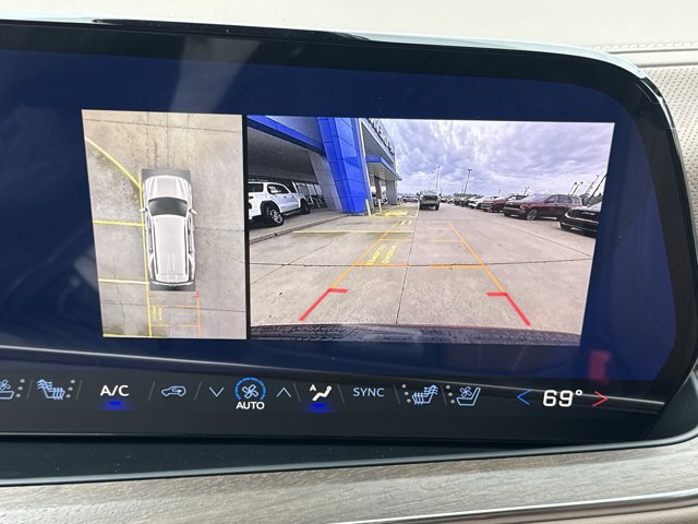 New 2026 Chevrolet Tahoe High Country AWD/4WD image 12