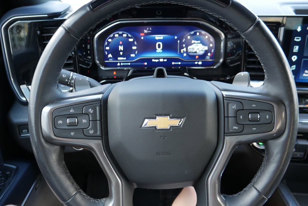 Used 2024 Chevrolet Silverado 1500 High Country w/ Technology Package AWD/4WD image 12