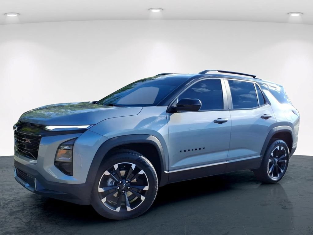 Used 2026 Chevrolet Equinox RS AWD/4WD image 2