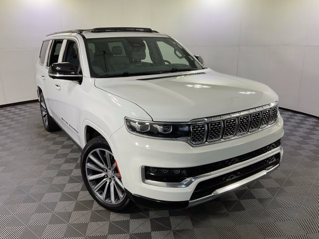 Used 2023 Jeep Grand Wagoneer Series II AWD/4WD image 39