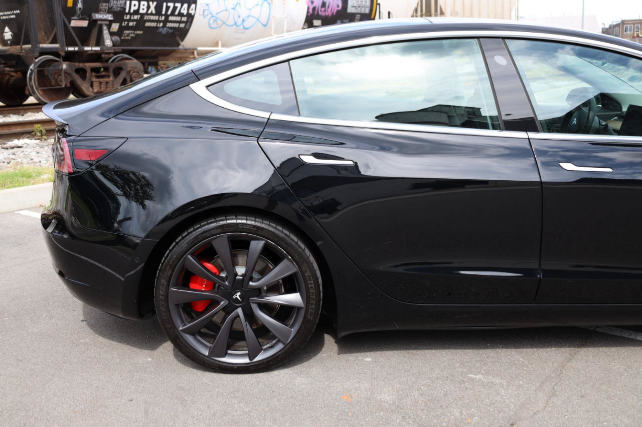 Used 2020 Tesla Model 3 Performance AWD/4WD image 29