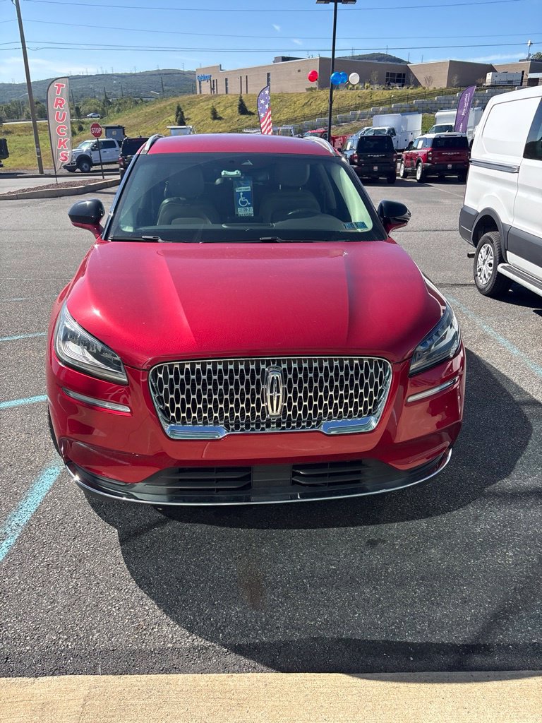 Used 2020 Lincoln Corsair AWD w/ Equipment Group 101A image 2