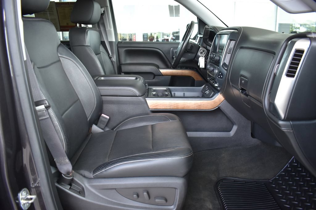 Used 2015 Chevrolet Silverado 1500 LTZ w/ LTZ Plus Package AWD/4WD image 4