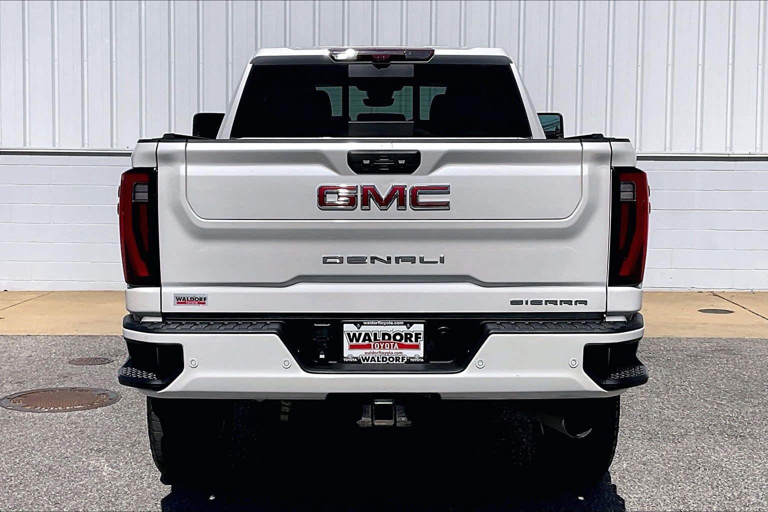 Used 2024 GMC Sierra 2500 Denali w/ Denali Reserve Package AWD/4WD image 5