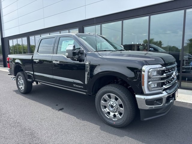 New 2025 Ford F350 Lariat w/ Lariat Ultimate Package