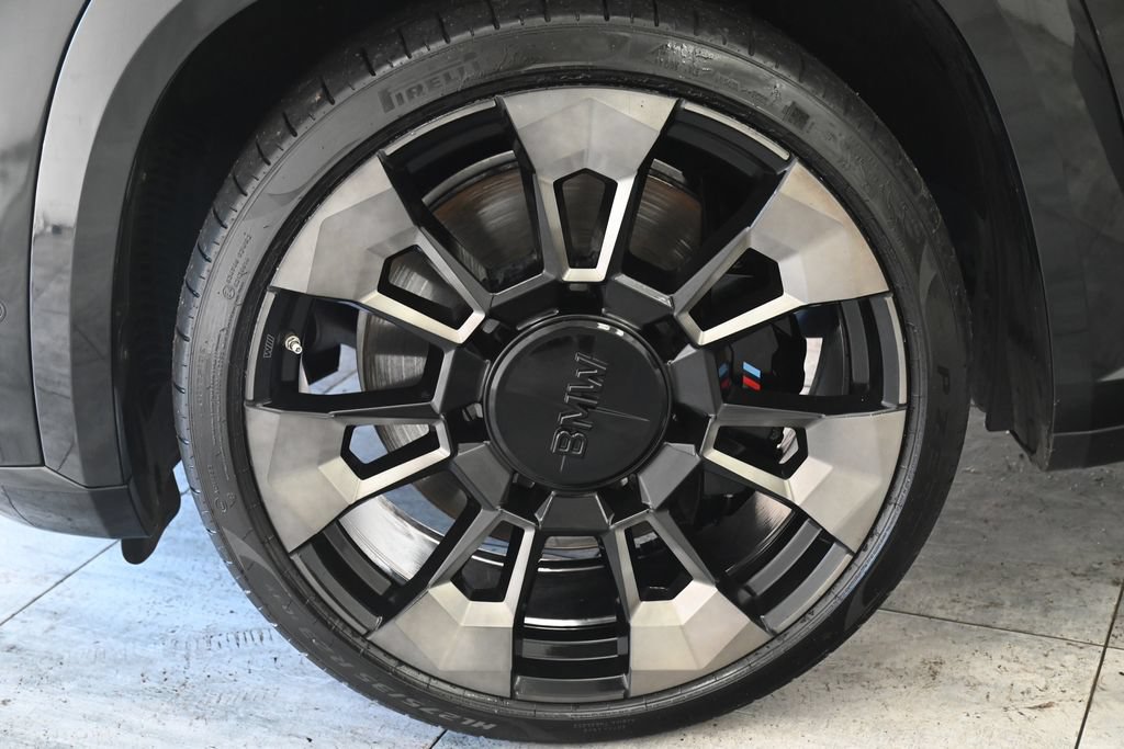 Used 2023 BMW XM AWD/4WD image 38