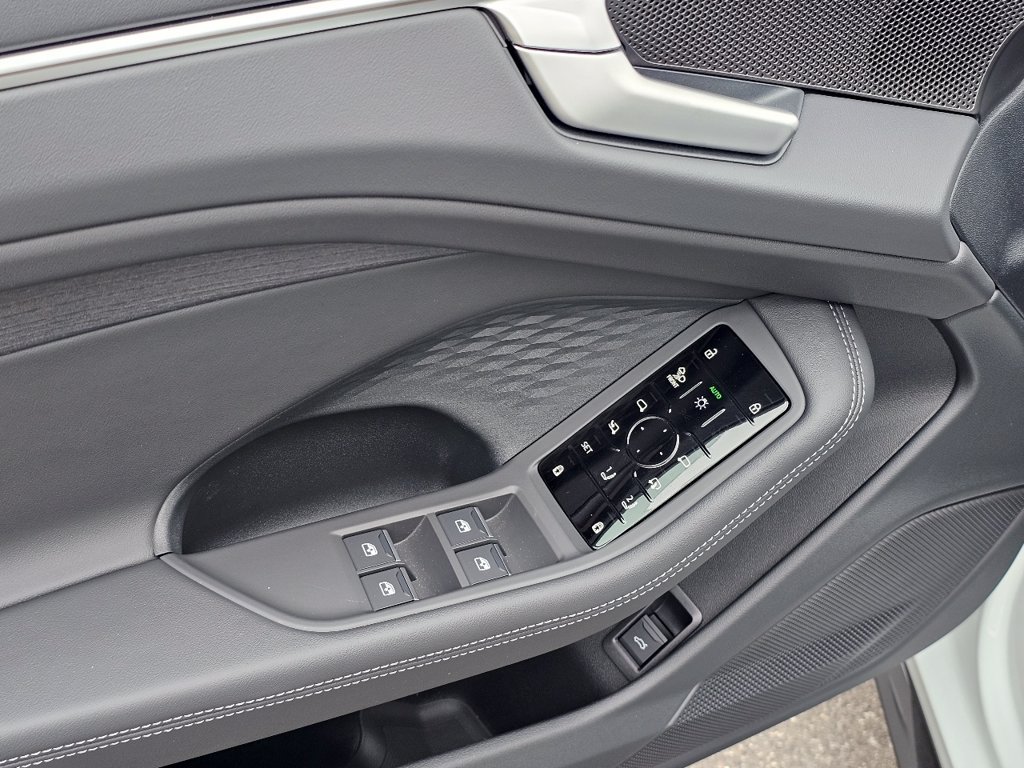 New 2026 Audi A6 Premium Plus AWD/4WD image 10