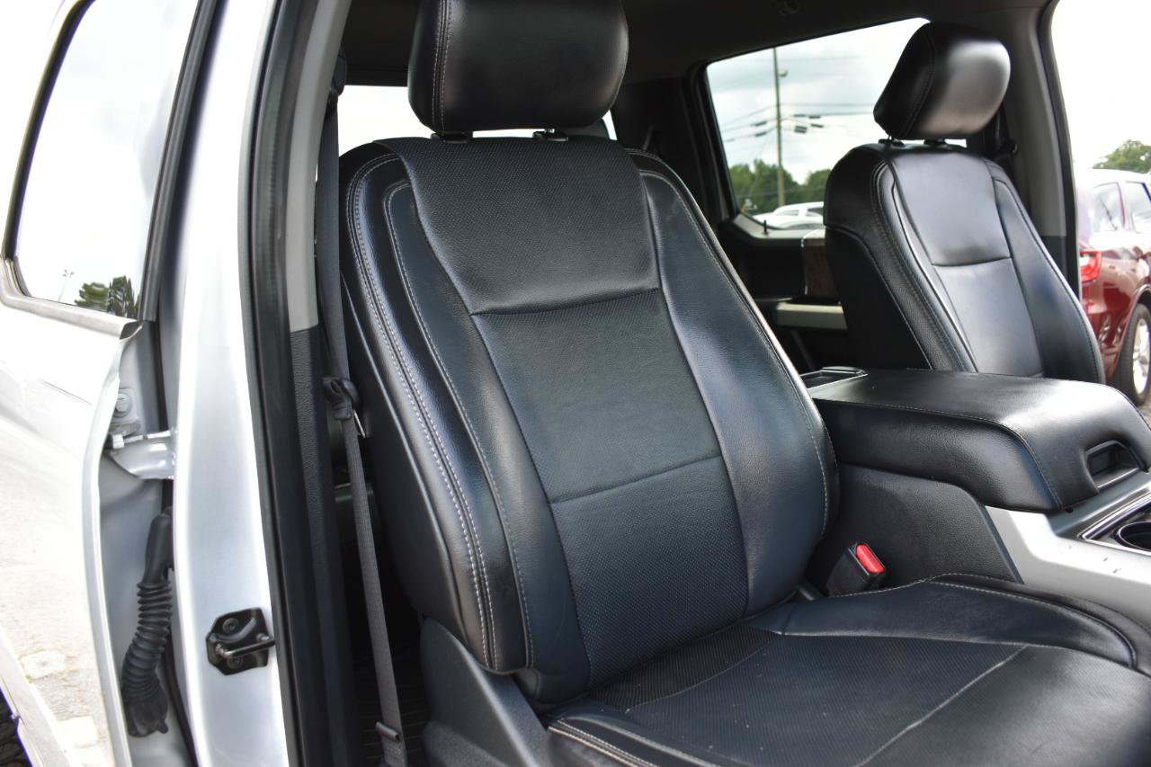 Used 2017 Ford F250 Lariat w/ Lariat Value Package AWD/4WD image 31