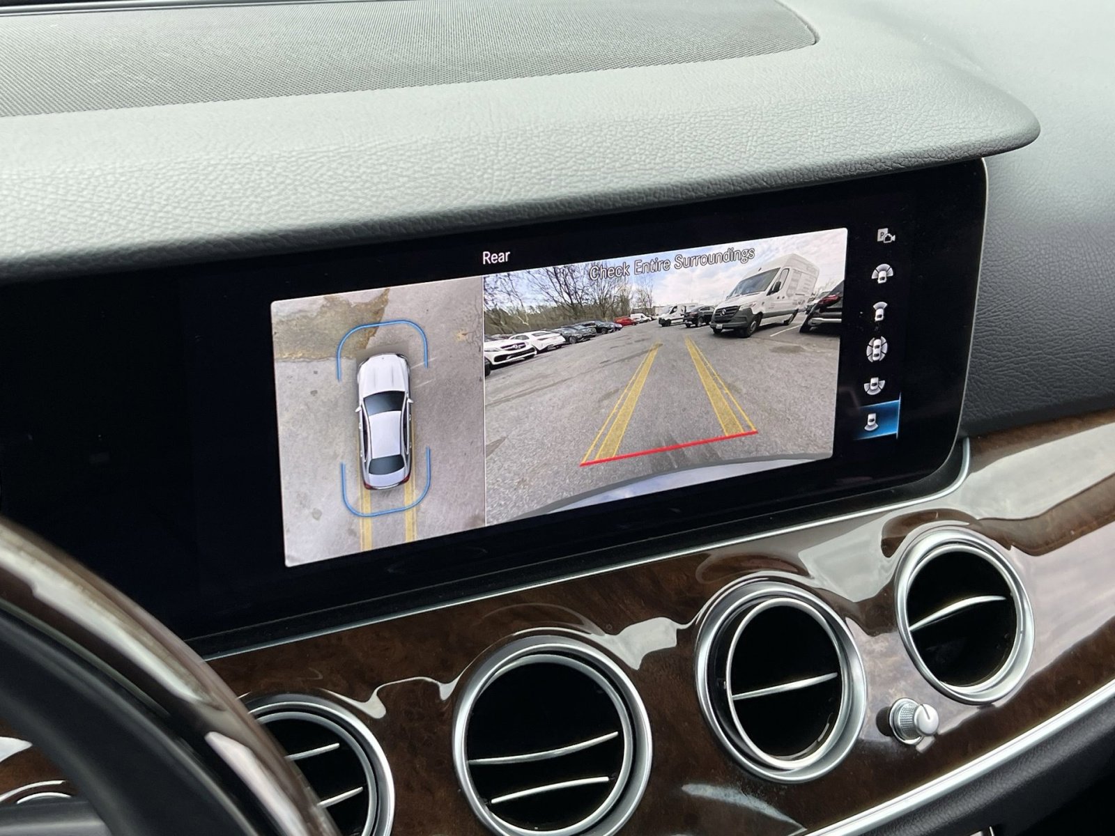 Certified 2023 Mercedes-Benz E 350 4MATIC Sedan w/ Premium Package image 17