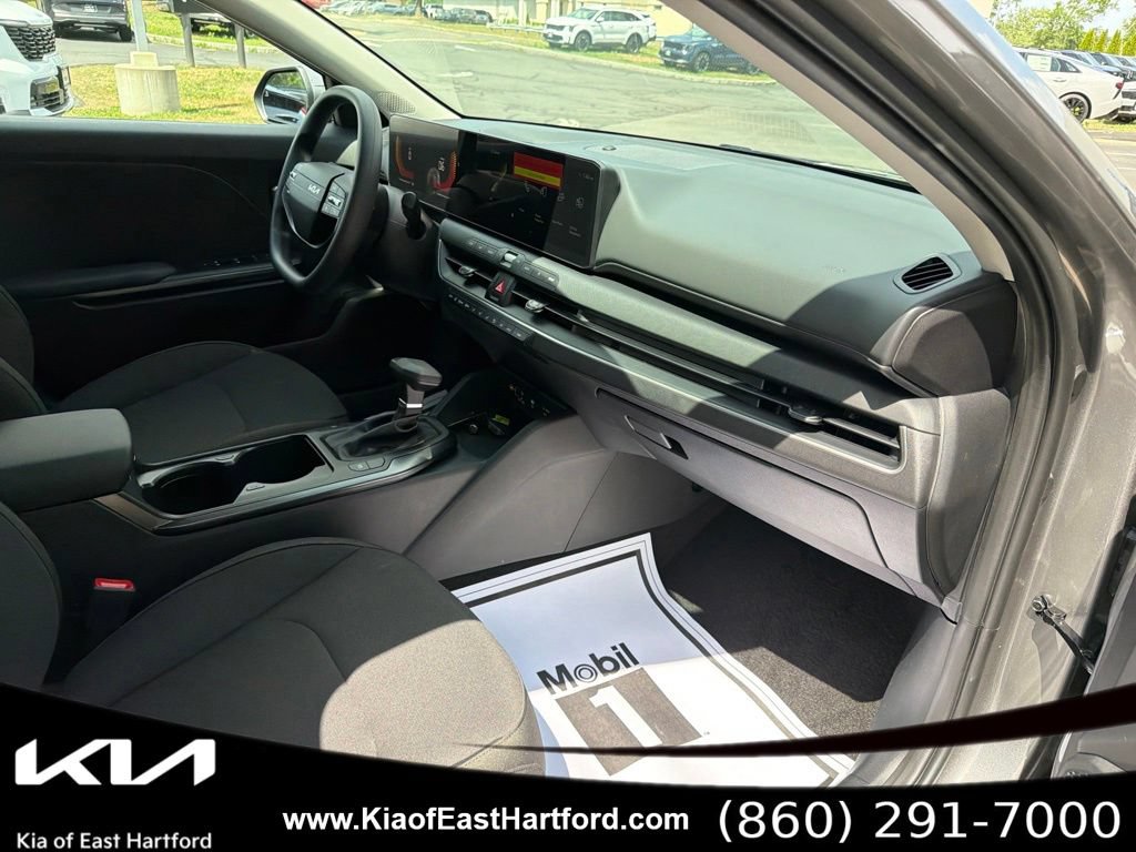 New 2026 Kia K4 FWD image 12