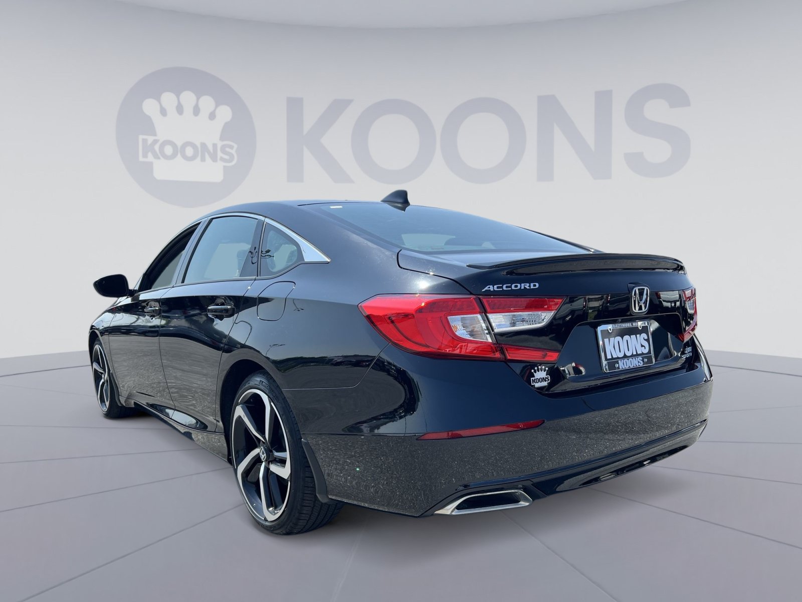 Used 2022 Honda Accord Sport image 4
