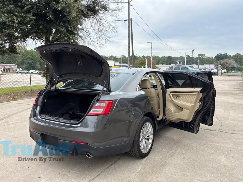 Used 2017 Ford Taurus Limited FWD image 17