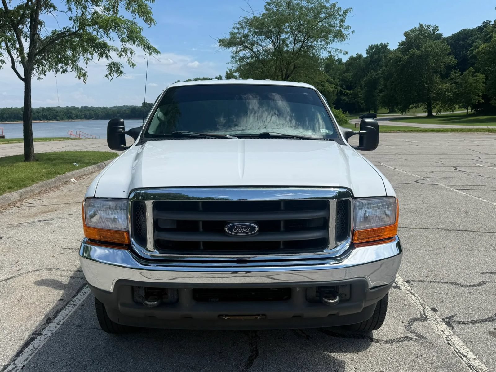 Used 2003 Ford F250 Lariat AWD/4WD image 2