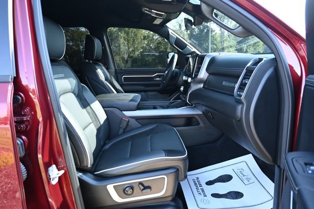 Used 2025 RAM 1500 Laramie w/ Sport Appearance Package AWD/4WD image 19
