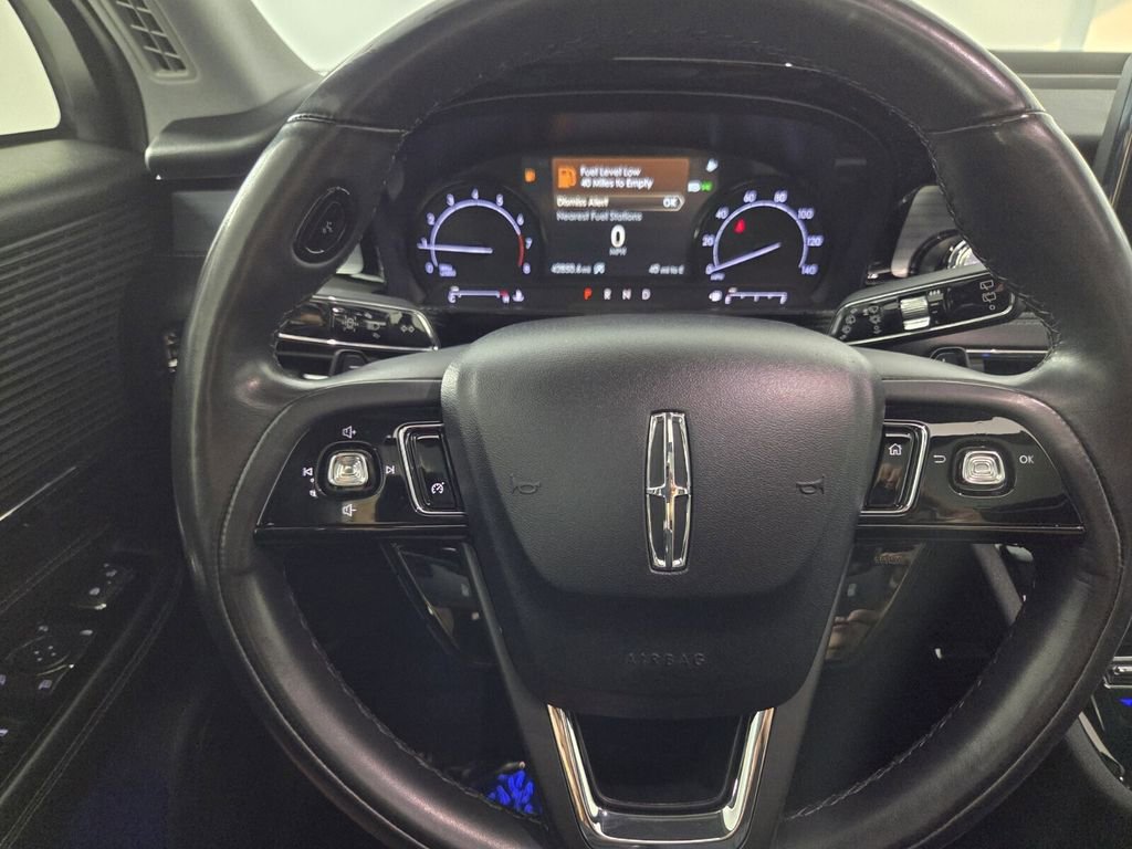 Used 2022 Lincoln Corsair FWD w/ Premium Package image 18
