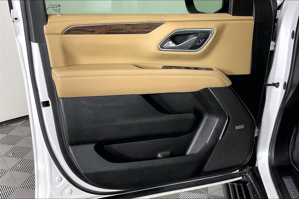 Used 2023 Chevrolet Tahoe Premier w/ Premium Package AWD/4WD image 25