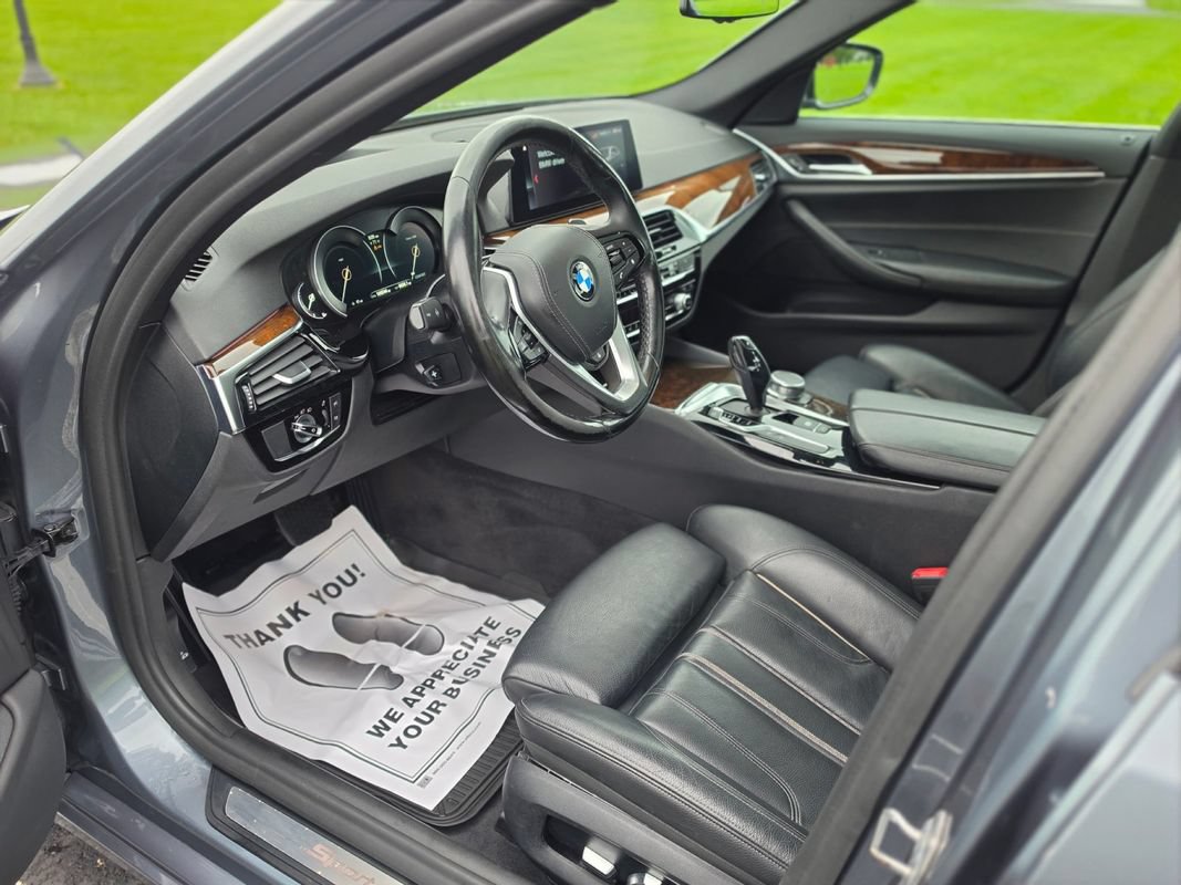 Used 2019 BMW 540i xDrive w/ Premium Package AWD/4WD image 10