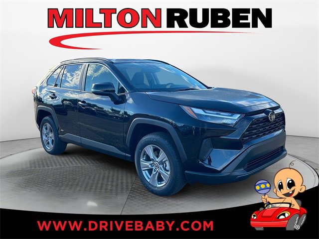 New 2025 Toyota RAV4 XLE w/ Convenience Package