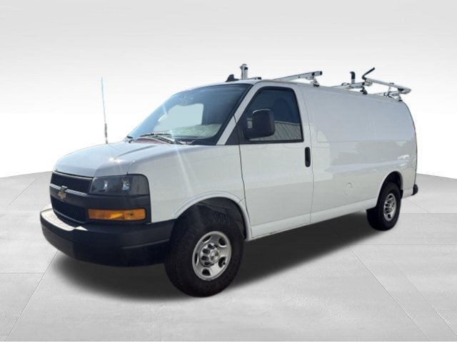 Used 2022 Chevrolet Express 2500 w/ Safety Package RWD image 10