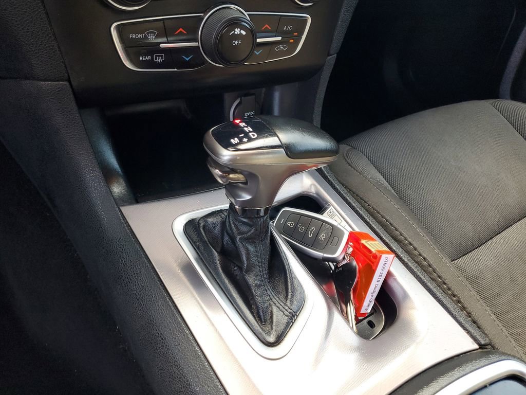 Used 2019 Dodge Charger SXT image 22