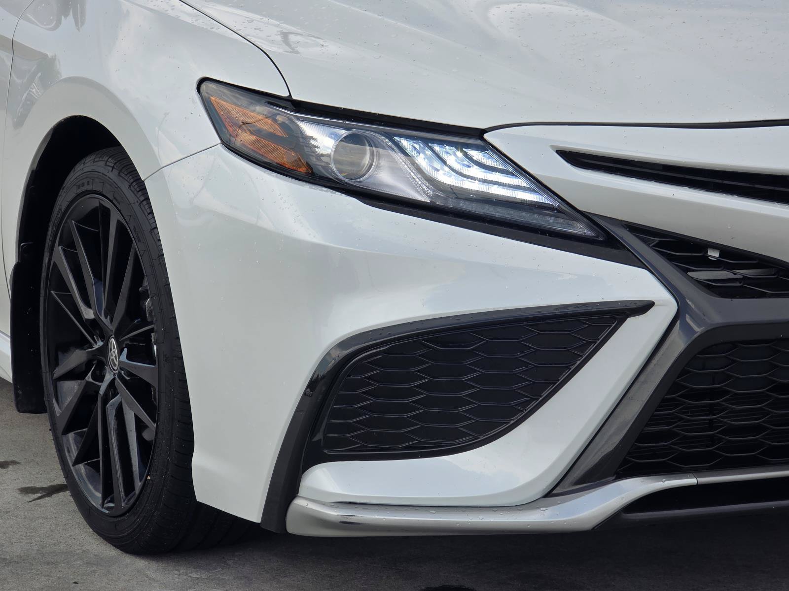 Used 2024 Toyota Camry XSE w/ Cold Weather Package FWD image 9