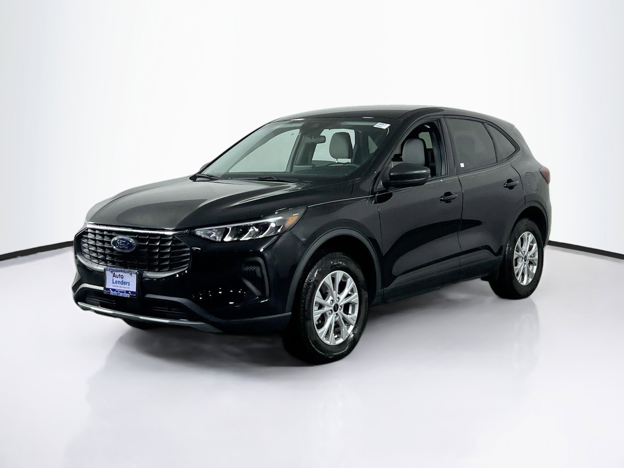 Used 2025 Ford Escape Active w/ Cold Weather Package AWD/4WD image 1