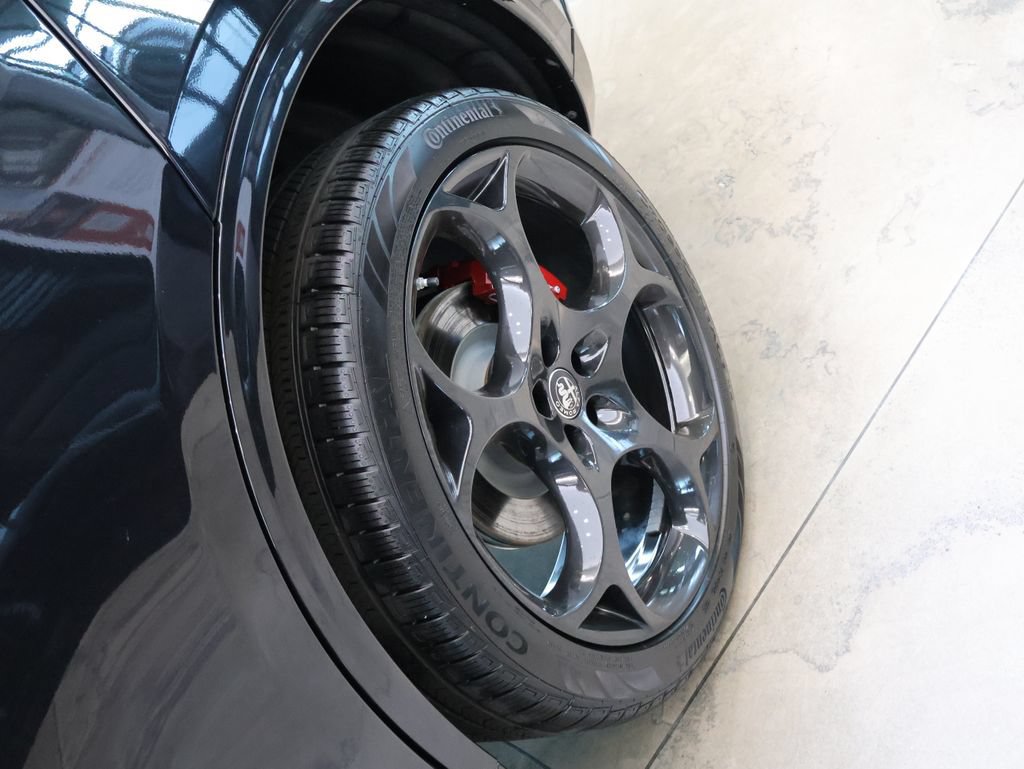 New 2026 Alfa Romeo Stelvio Sprint AWD/4WD image 37