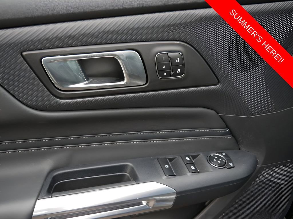 Used 2025 Ford Mustang GT Premium image 17