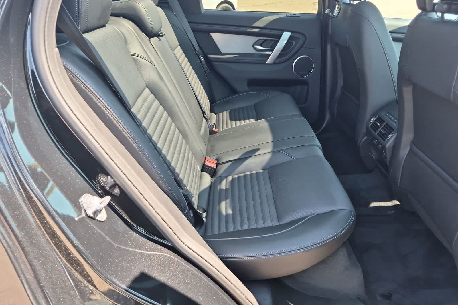New 2026 Land Rover Discovery Sport Landmark AWD/4WD image 21