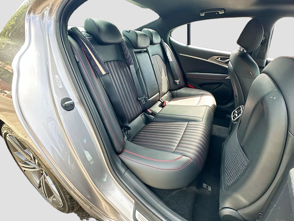 Used 2024 Genesis G70 2.5T w/ Sport Prestige Package image 28