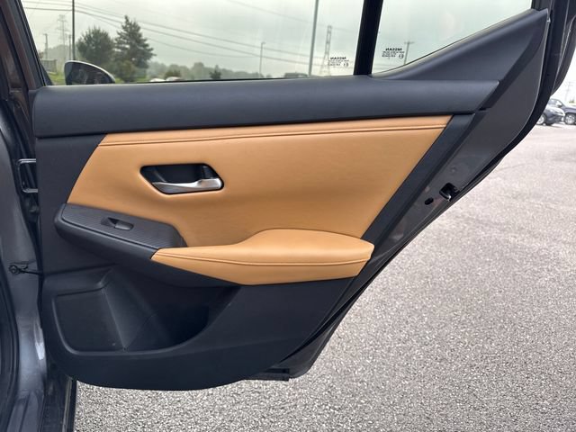 Used 2020 Nissan Sentra SV w/ SV Premium Package FWD image 16