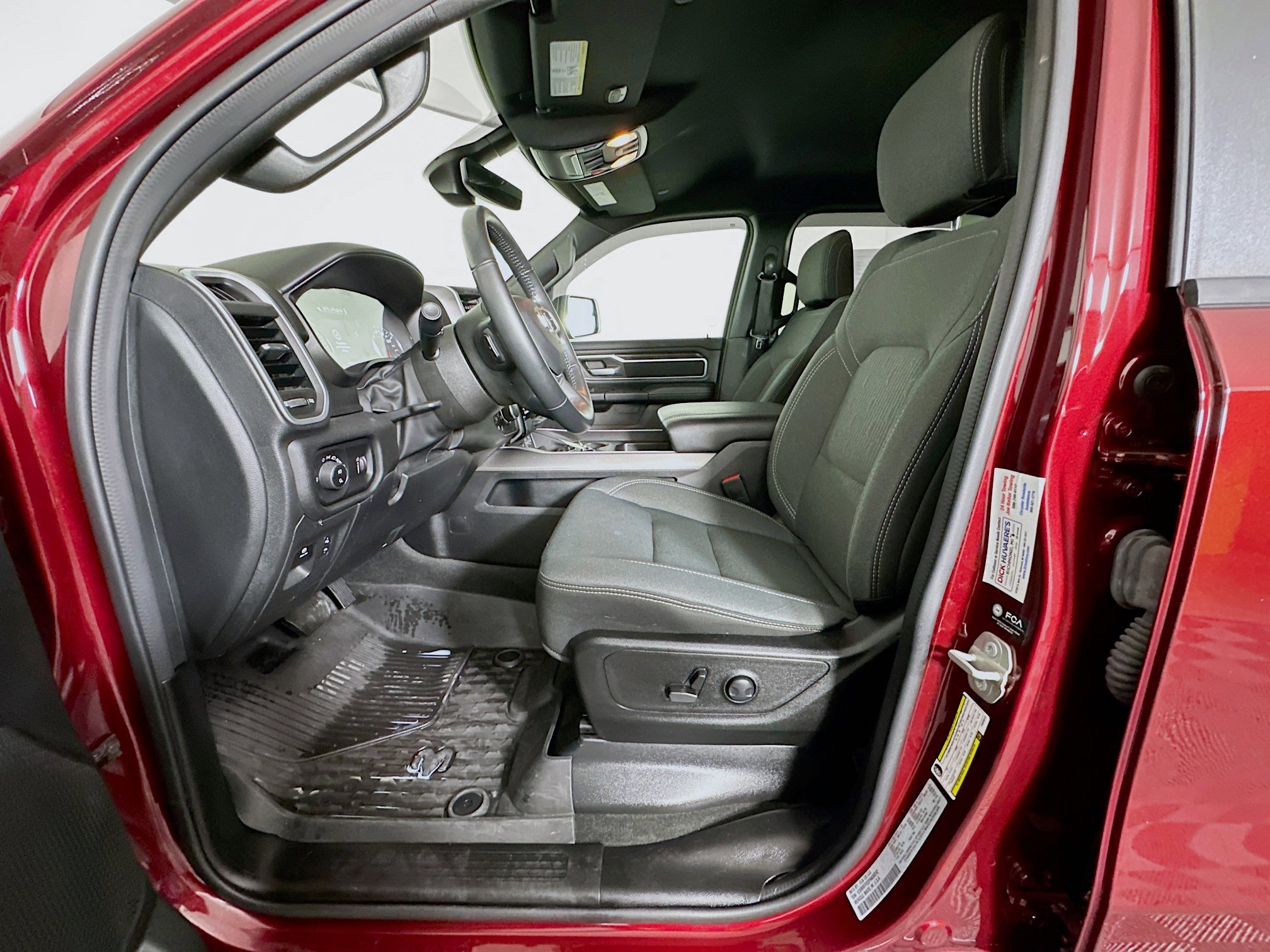 Used 2023 RAM 1500 Big Horn AWD/4WD image 13