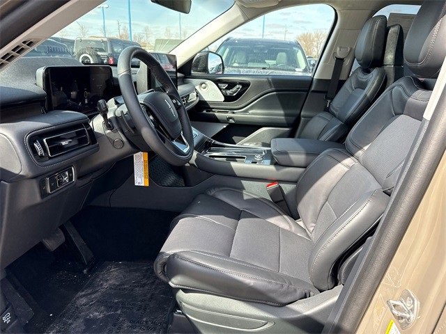 New 2025 Lincoln Aviator Reserve w/ Equipment Group 201A image 14