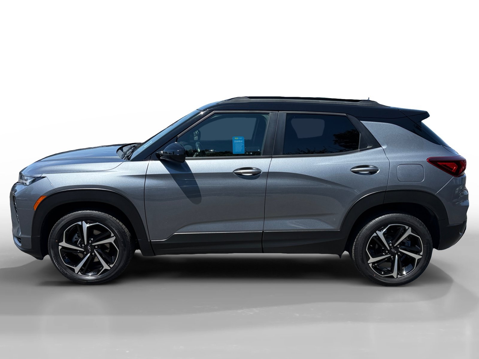 Used 2021 Chevrolet TrailBlazer RS w/ Convenience Package FWD image 2