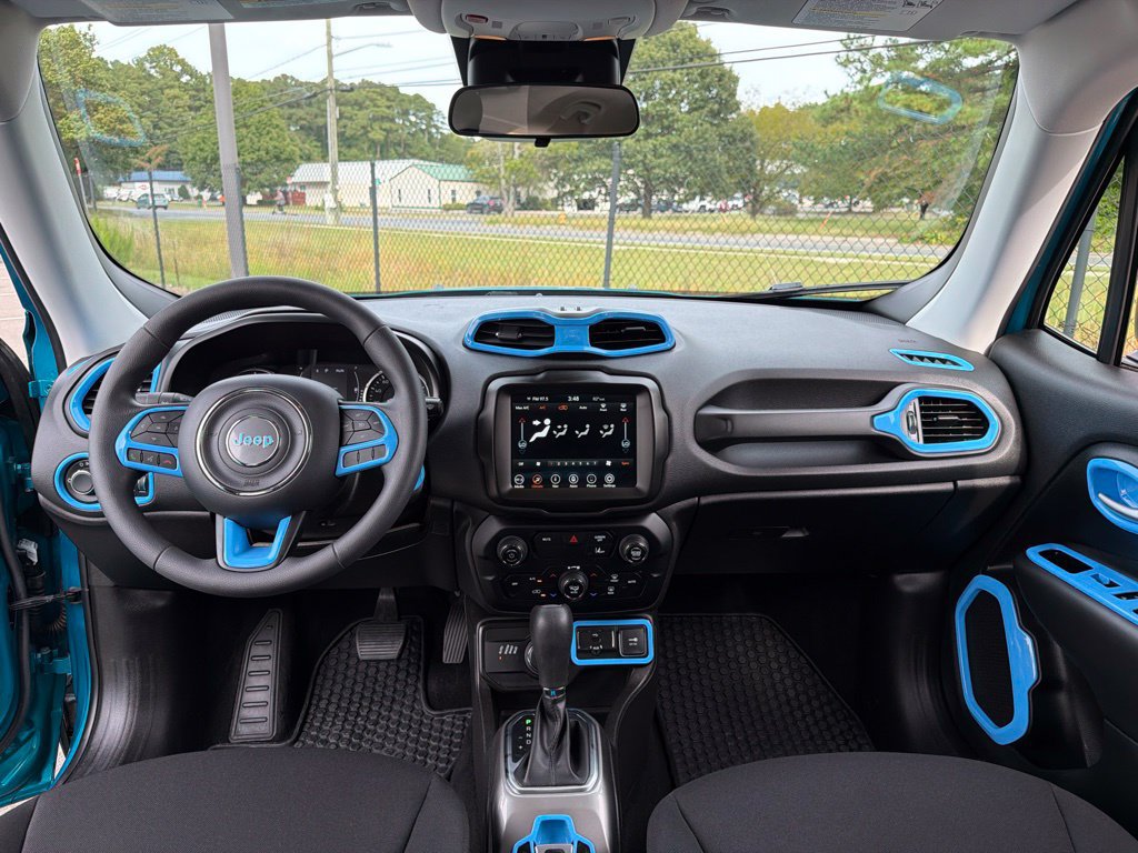 Used 2022 Jeep Renegade Sport w/ Sport Appearance Group AWD/4WD image 8