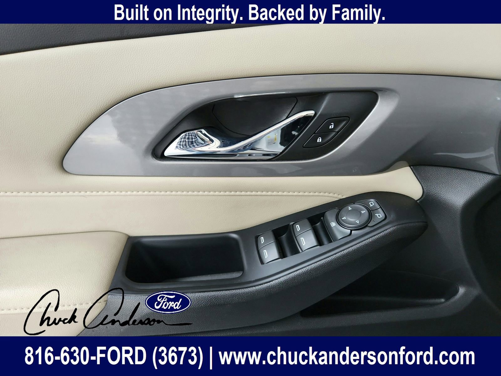 Used 2023 Chevrolet Traverse LS image 16