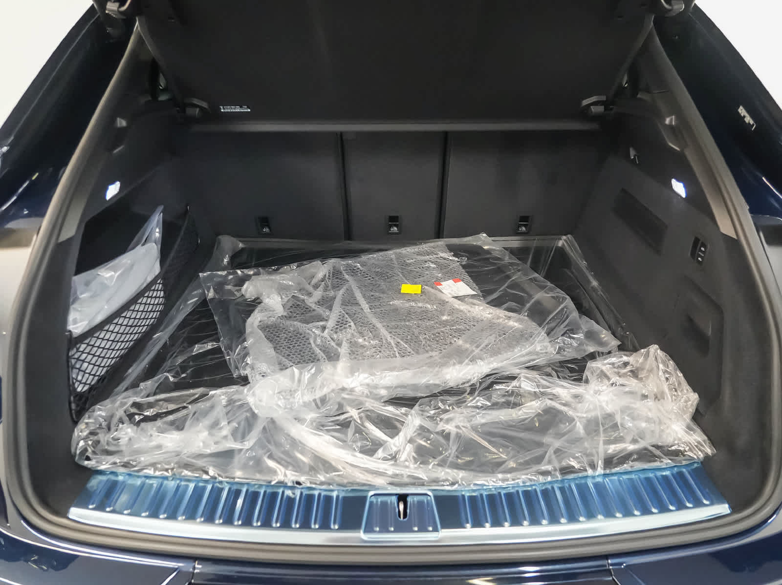New 2026 Porsche Cayenne GTS AWD/4WD image 30