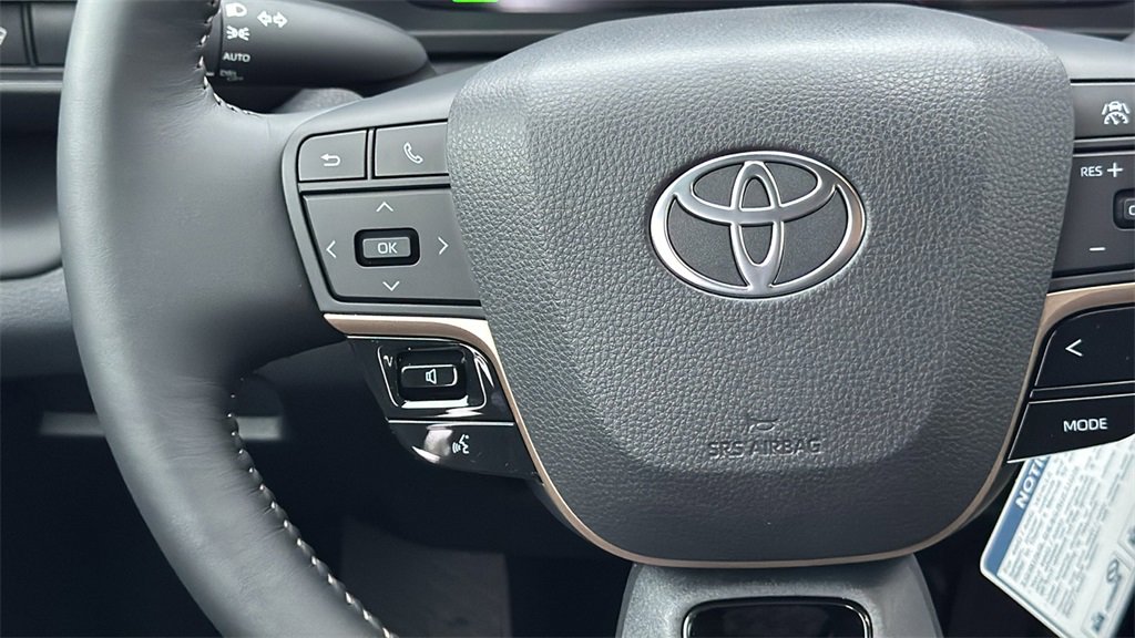 New 2026 Toyota Crown XLE image 27