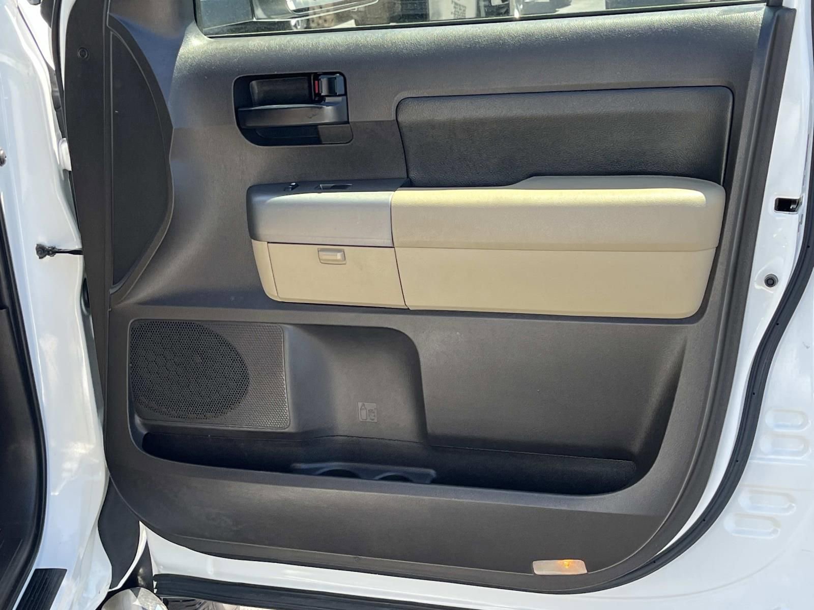Used 2010 Toyota Tundra 4x4 Double Cab image 21