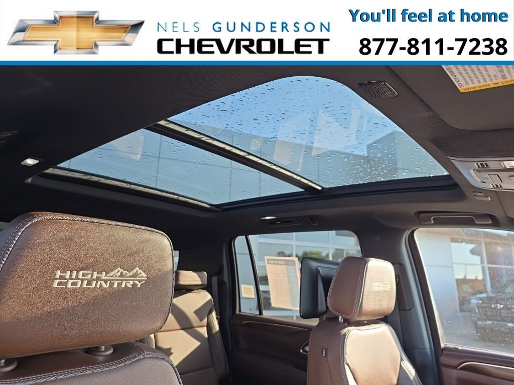 Certified 2024 Chevrolet Suburban High Country w/ Advanced Technology Package image 8