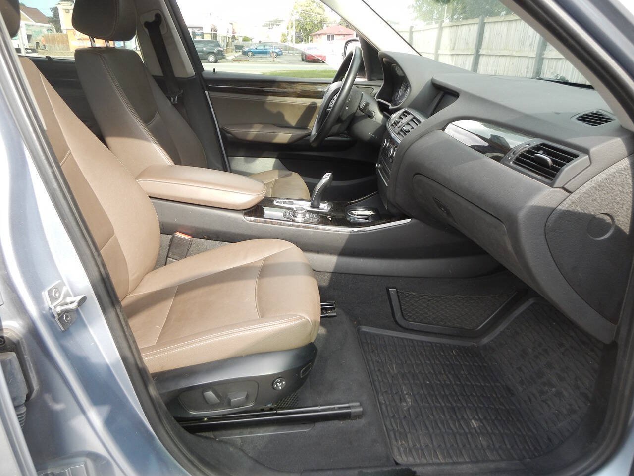 Used 2011 BMW X3 xDrive28i AWD/4WD image 37