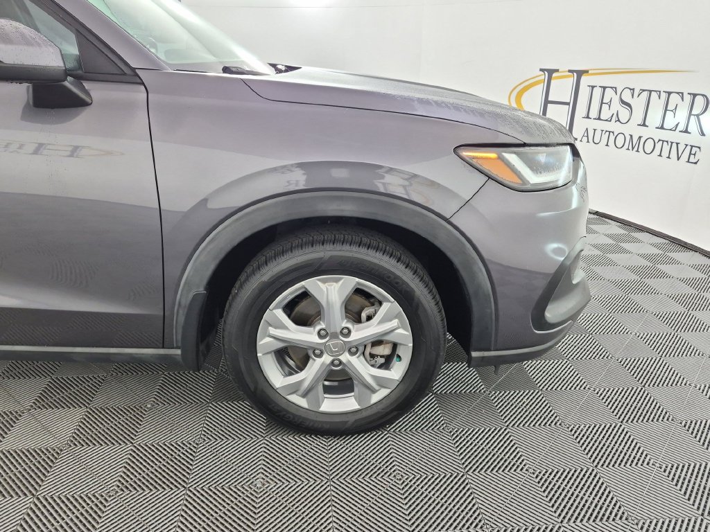 Used 2023 Honda HR-V LX image 11