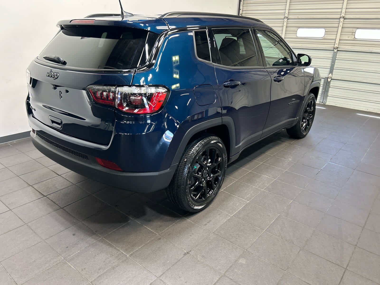 New 2026 Jeep Compass Latitude AWD/4WD image 5